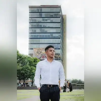 丁梧航